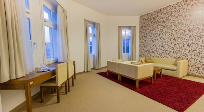 Hotel Rimske Terme - Zdraviliski Dvor Rimske Toplice